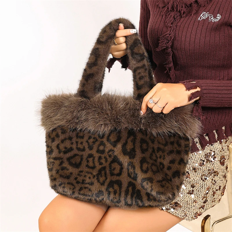 Large Capacity Leopard Handbag Animal Print Top Handle Winter Shoulder Bag Thick Texture Warm Fabric Fuzzy Handbag Winter Travel
