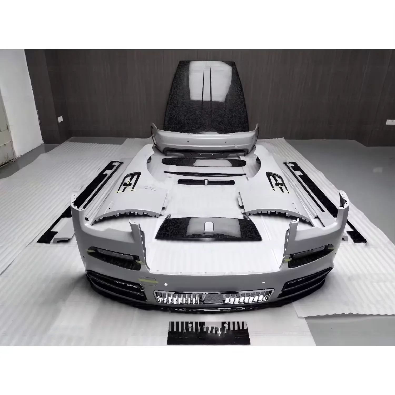 مجموعة كاملة من ألياف الكربون الجافة ذات جودة عالية وأفضل الأسعار من M Style لـ Rolls Royce Wraith