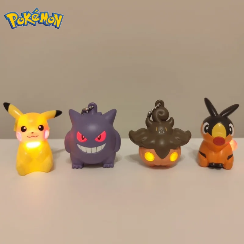 [En Stock] Colgante Luminoso Tomy Pokémon, Huevo Sorpresa, Pikachu, Gengar, Tepig, Pumpkaboo, Accesorio de Anime, Decoración para Bolsos, Regalo