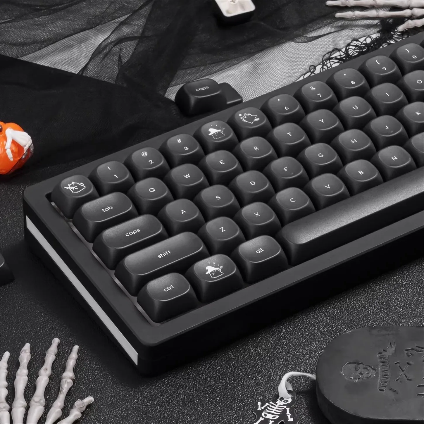 Black White MOA Keychain Kit PBT 125 Keys Suitable for 60/64/84/98/108 Personalized Mechanical Keyboard Wooting