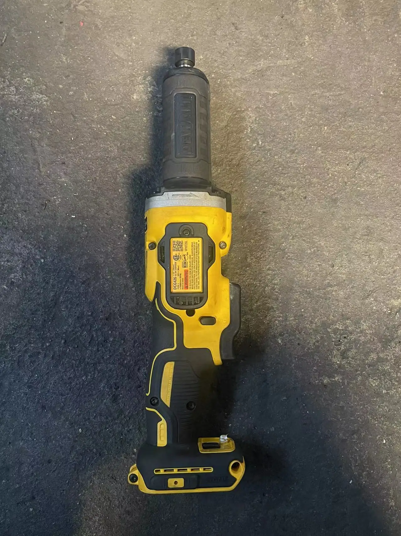 DEWALT DCG426B 20v 1-1/2\