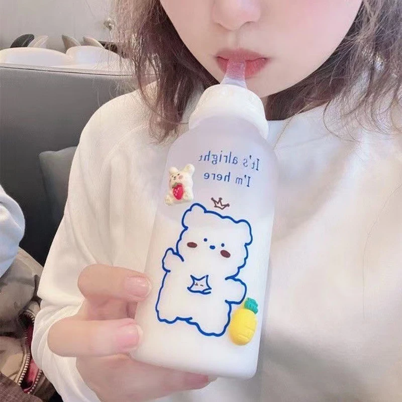 400ml Kawaii Plastic Strawberry Bear Water Bottle For Kids Adult Milk Juice Straw Cup Frosted Leakproof Drinking Bottles