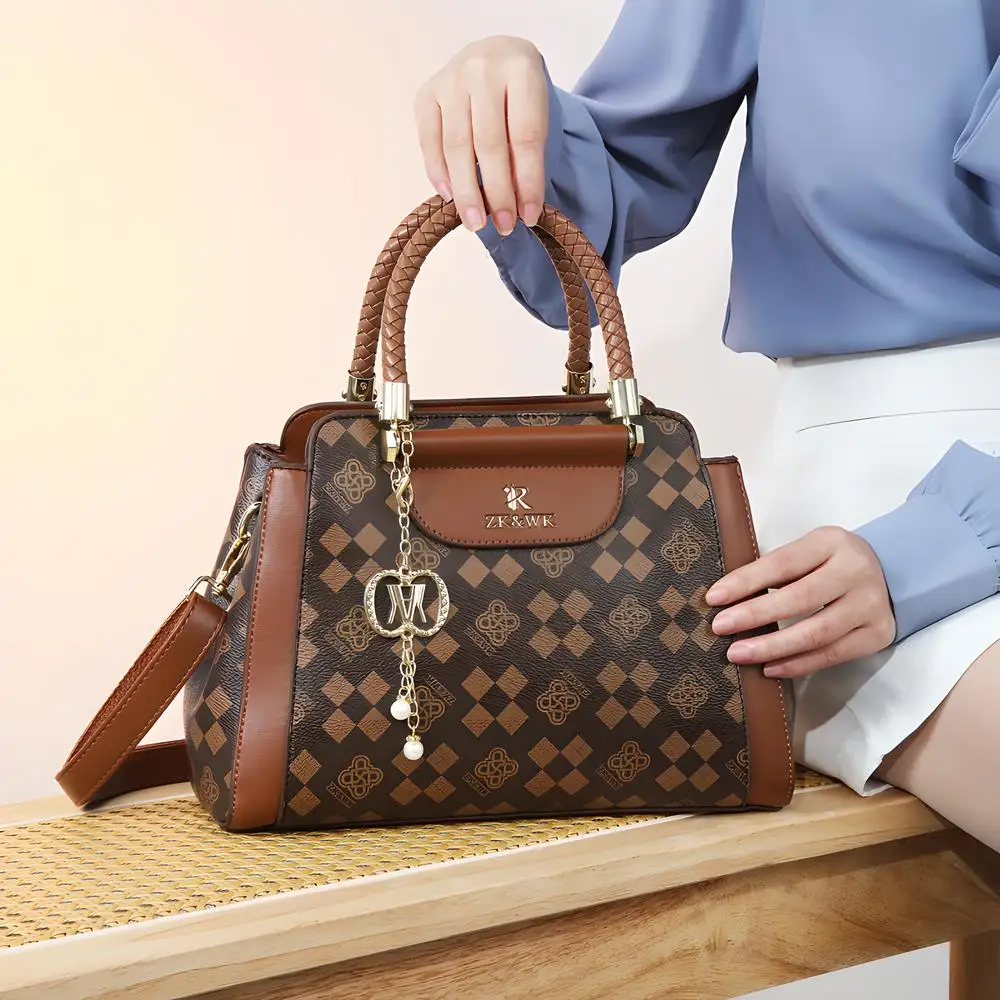 

Fashionable Women's Handbag Internal Layered Larger-Capacity Crossbody Bag Retro Print Shoulder Bag Leather Lady Shopping Bag