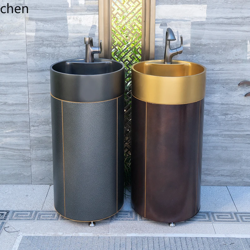 

Цилиндрическая напольная раковина ZML для мытья рук, интегрированная в дизайн малогабаритных квартир, для использования на улице и во дворе, с защитой от солнца.