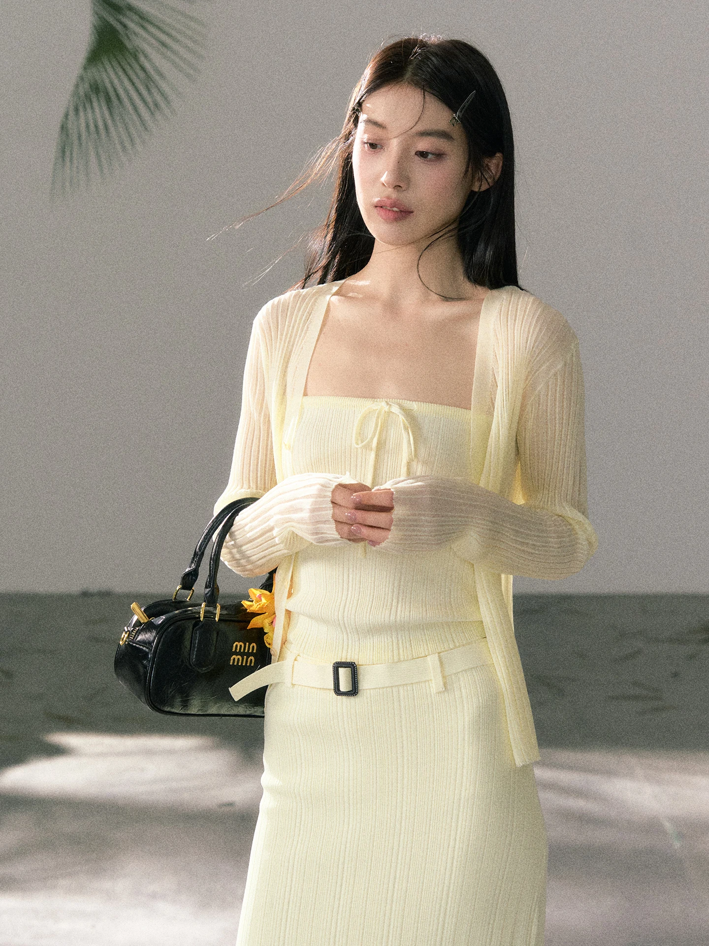 

LAFREEDOM Весенне-летний новый комплект из трех предметов: открытый кардиган, топ-бюстье и юбка с высокой талией. Элегантный и прохладный женский модный комплект.