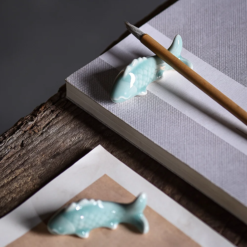 Decorative Celadon Koi Pen Stand Ceramic Brush Rack Desktop Ornament Stationery Storage Tool For Pinmotang Creative Decor