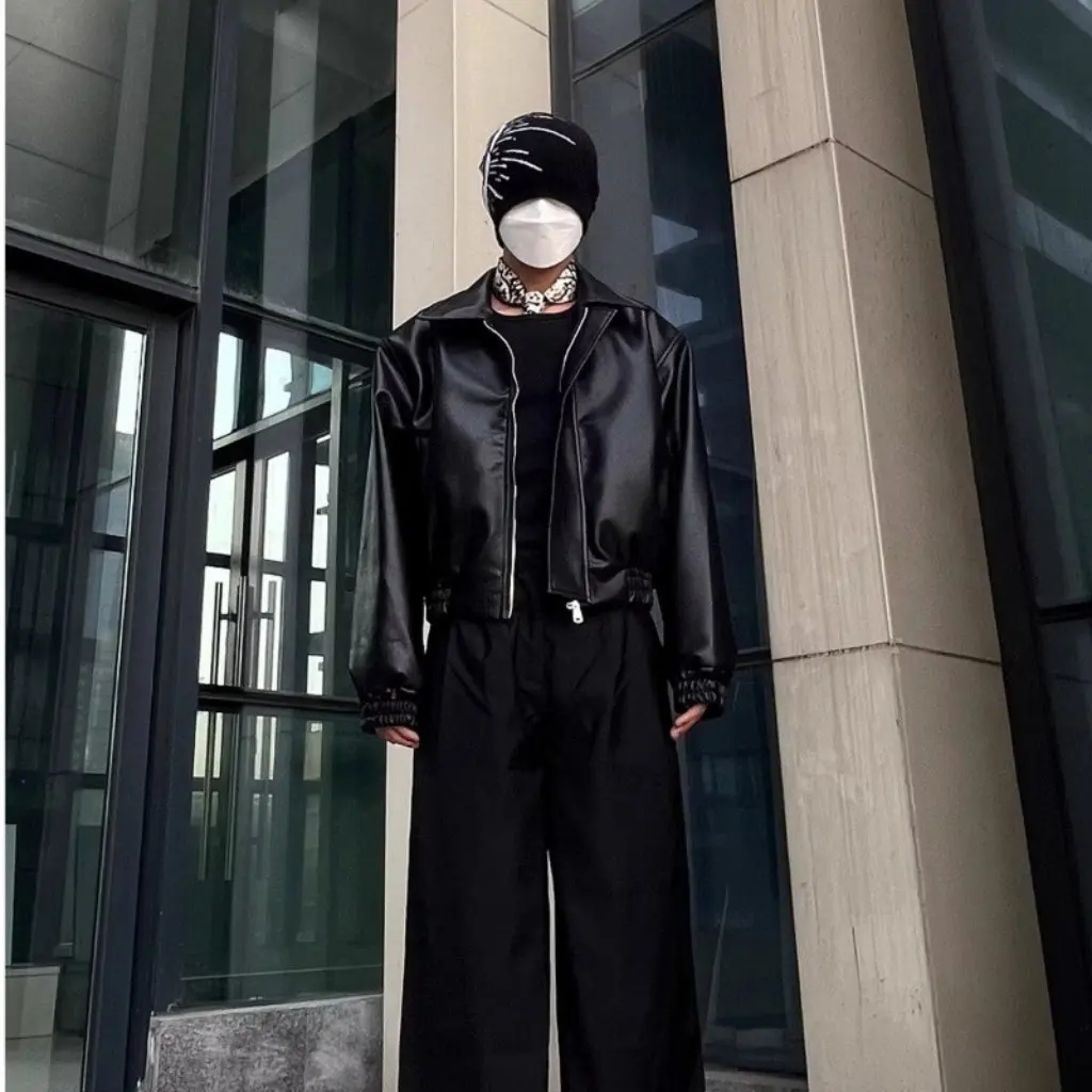 

Men's Korean Style Short Leather Jacket Black PU Leather Shoulder Pad Casual High-End Zipper Top Fashion Outerwear