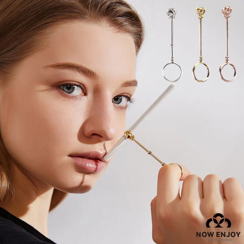 

Creative Cigarette Holder Ring Rack Finger Clip Rose Cigarette Holder Adjustable Male or Female Cigarette Clip Smoking Tool Gift