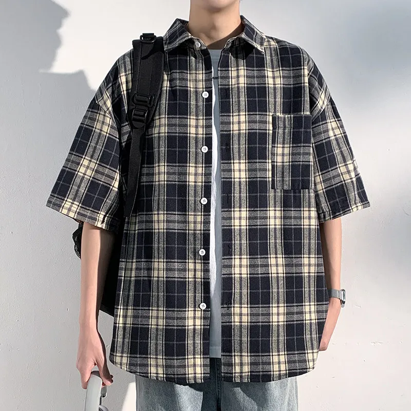 

Summer Short Sleeved Shirt Men Retro Plaid Shirt Men Japanese Streetwear Loose Casual Shirts Mens Fashion Shirt Large Size 5XL