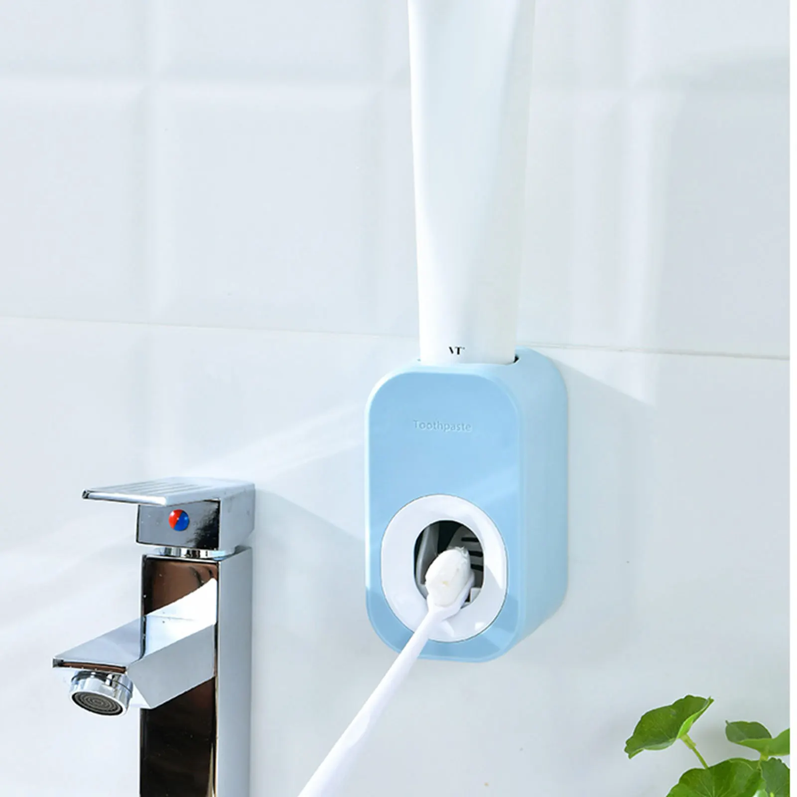 

Automatic Toothpaste Squeezer Small Size Plastic Toothpaste Roller Household Automatic Tube Roller for Bathroom Home Use