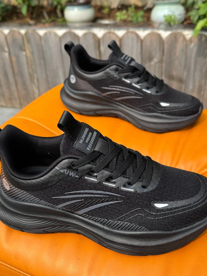 

Ультралегкие мужские кроссовки с мягкой подошвой, дышащие, повседневные спортивные кеды премиум-качества, низкие, всесезонная обувь