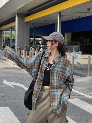 여름 짧은 소매 꽃 셔츠 남자 비치 세트 하와이 섬 스타일 레트로 잘 생긴 캐주얼 얇은 셔츠 하와이 셔츠 11 새로운 빈티지 여성 특대 긴 소매 격자 무늬 셔츠 블라우스 탑 봄 여름 버튼 다운 느슨한 옷깃 포켓 셔츠 한국 스타일