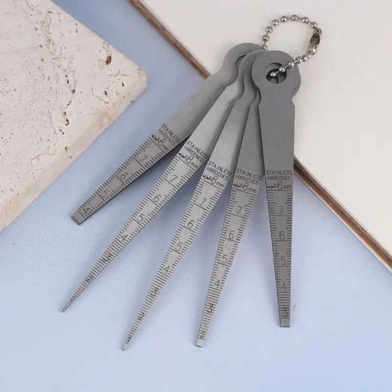 

5Pcs/Set Feeler Measuring Tool Gap Taper Gauge Stainless Steel Welding Taper Feeler Gauge Rulers Hole Inspection Tool 1-8mm
