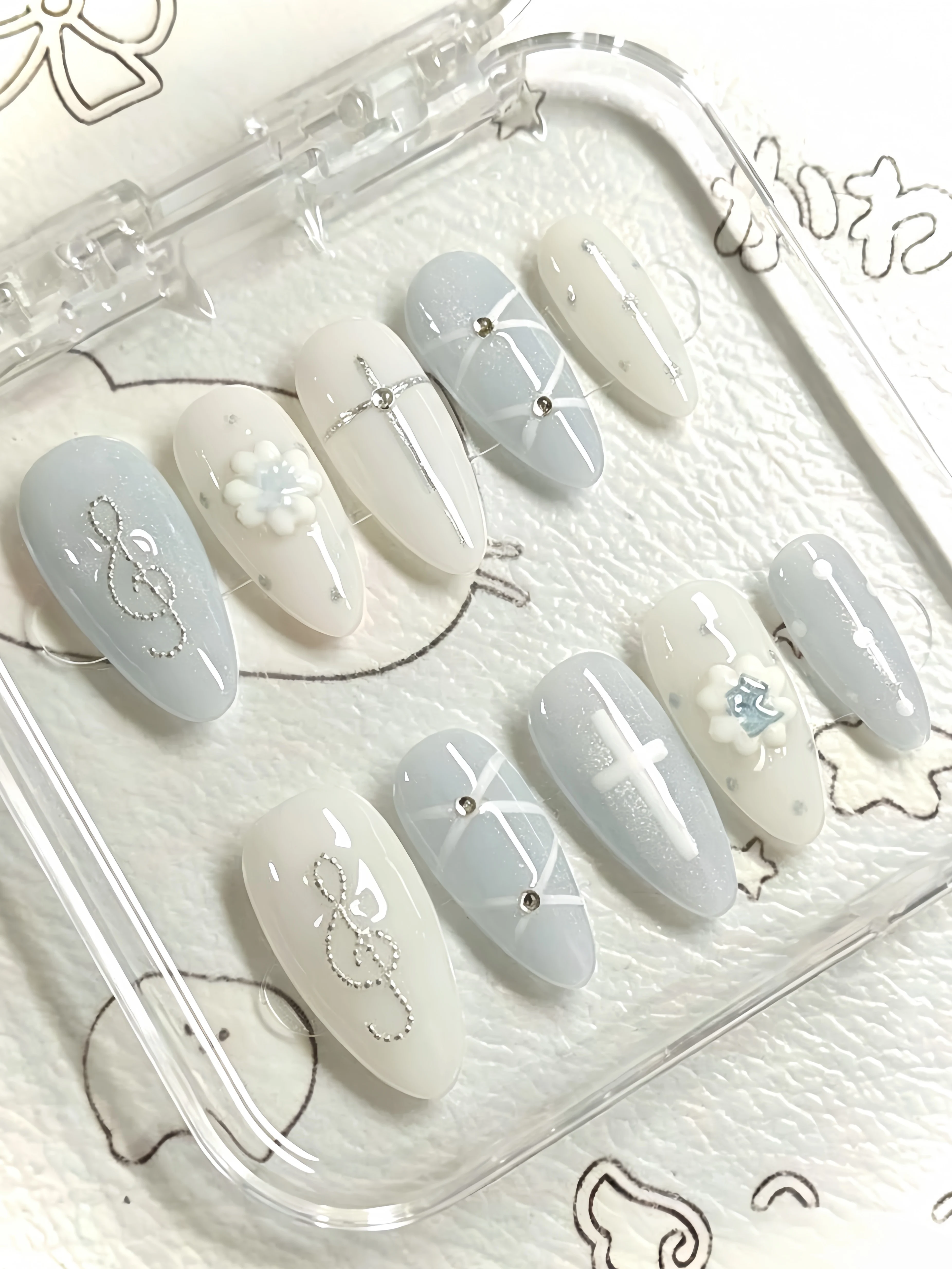 10-Piece Short Almond-Shaped Press-On Nails, Korean-Style Ballet-Inspired Pure Desire Nail Art, Fresh Sweet Girl Musical Note Flower Niche Art Nails, Cross-Shaped Strap Rhinestone Decoration, Energetic and Aesthetically Pleasing Reusable Fake Nails