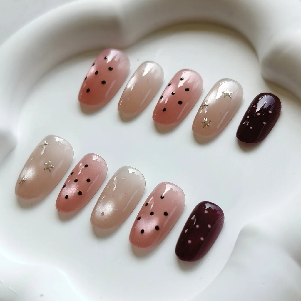 10 Stück Süße Niedliche Vergoldete Polka Dot Sterne Kurze Mandel Wiederverwendbare Nagelkunst Französischer Stil Katzenaugen-Nagelaufkleber Aufklebnägel – Detail 6