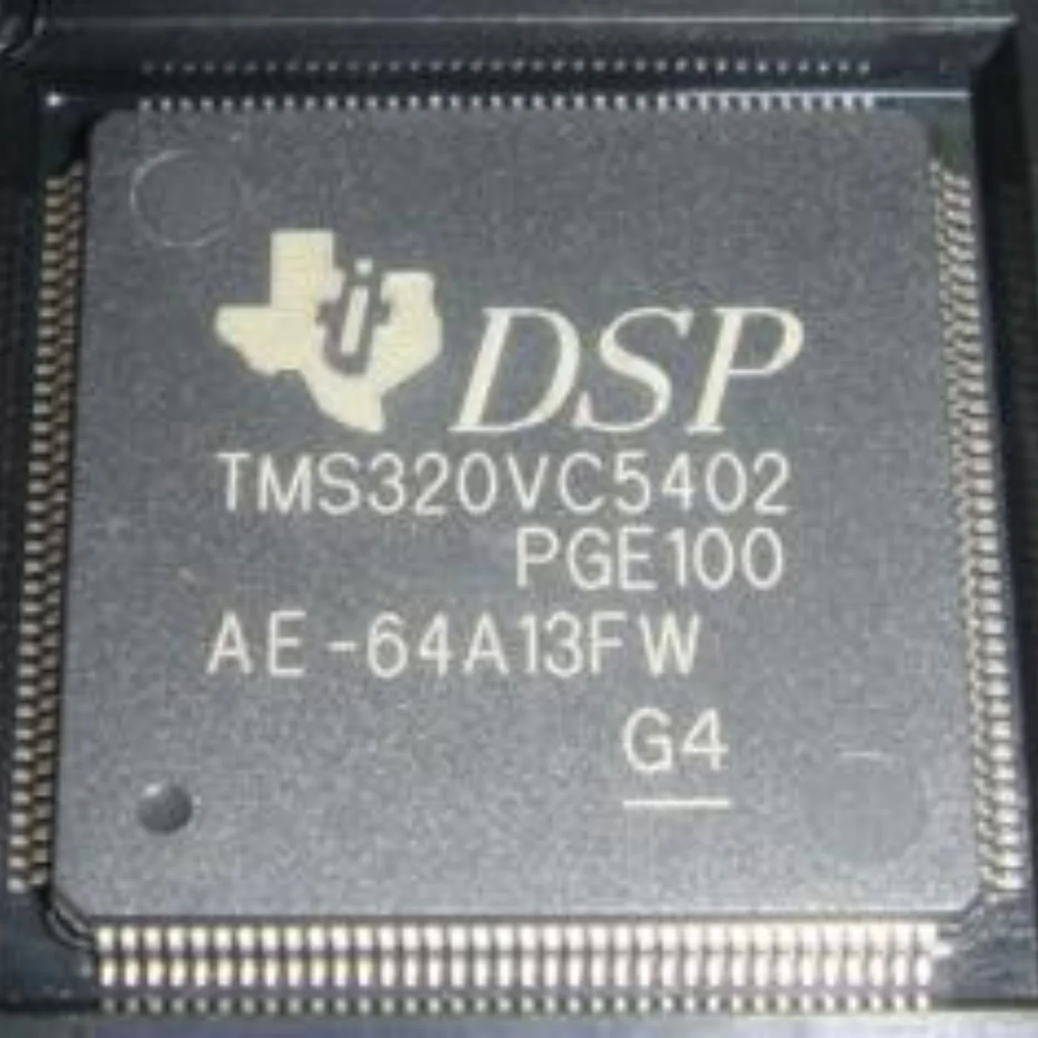 1~10pcs/lot TMS320VC5402PGE100 TMS320VC5402 PGE100 QFP144 100% Brand New Original