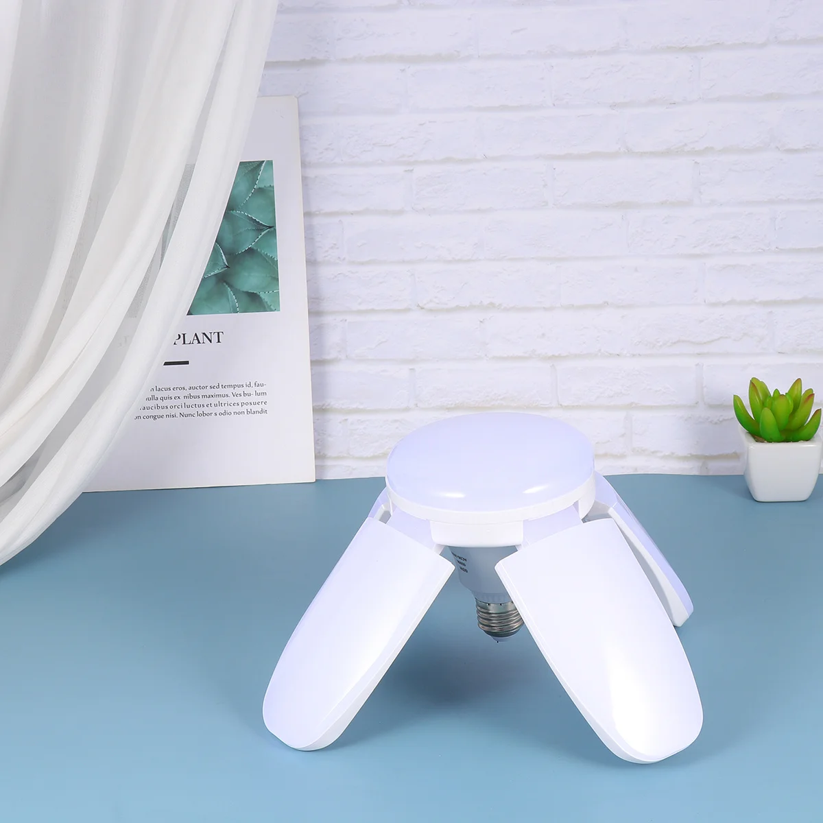 

Blades Fan Light Foldable Led Foldable Led Light Bulb E27 Base Adjustable Angle For Home Garage Bar Hotel Lighting Lamp