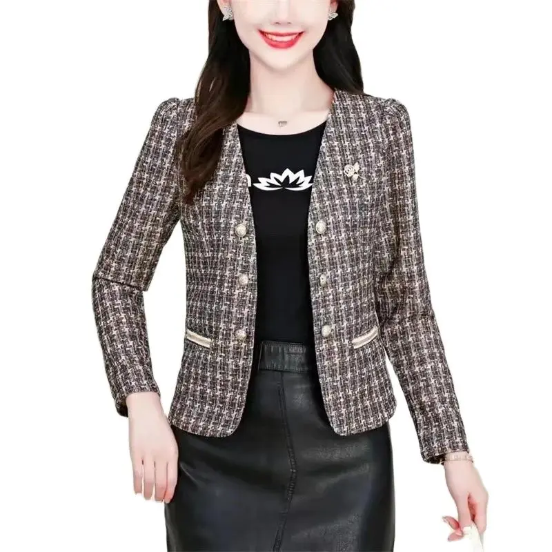 

New 2024 Spring Autumn Korean Coarse Tweed Short Coat V Neck Women's Woolen Jacket Cardigan Top Female Fashion Small Suit 6XL