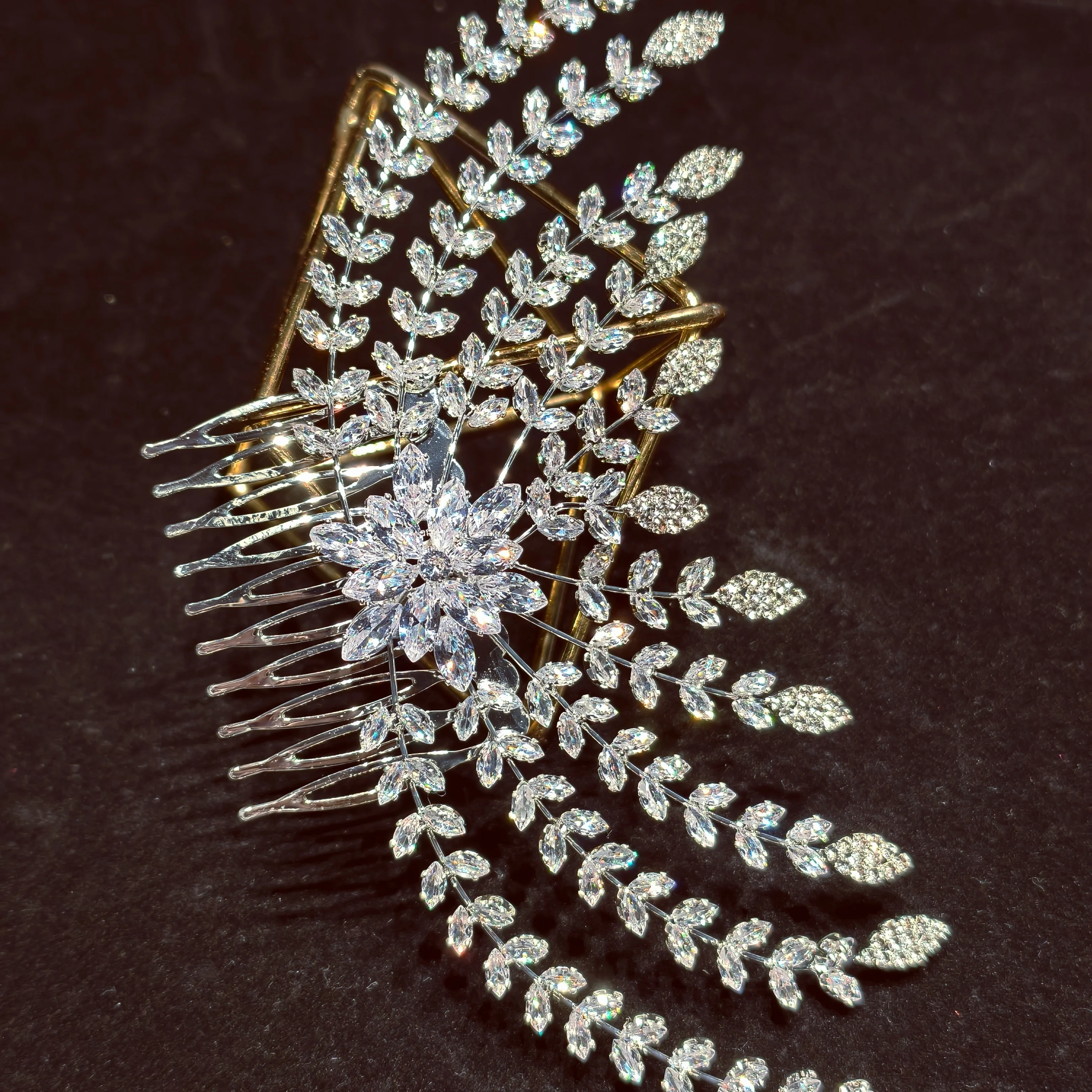 

Расчески для волос с кубическим цирконием для свадьбы, аксессуары для волос, роскошная свадебная тиара, заколка для волос для женщин, свадебный головной убор для выпускного вечера