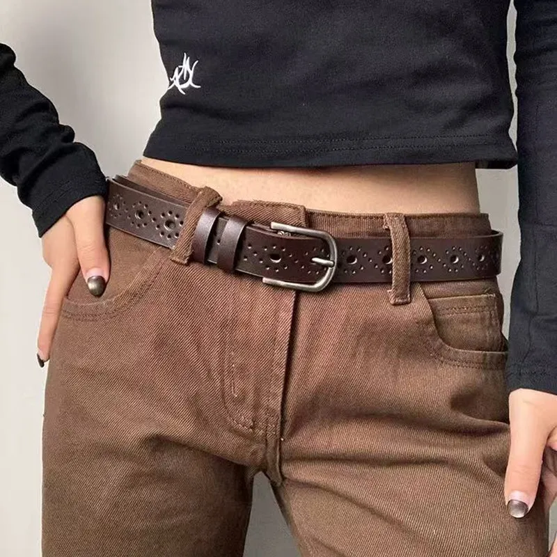 Ceinture noire ajourée à boucle ardillon pour femme, Nouveau style 2026, Idéale pour les jeans, Niche, Polyvalente, Simple et décontractée, Sans perforation