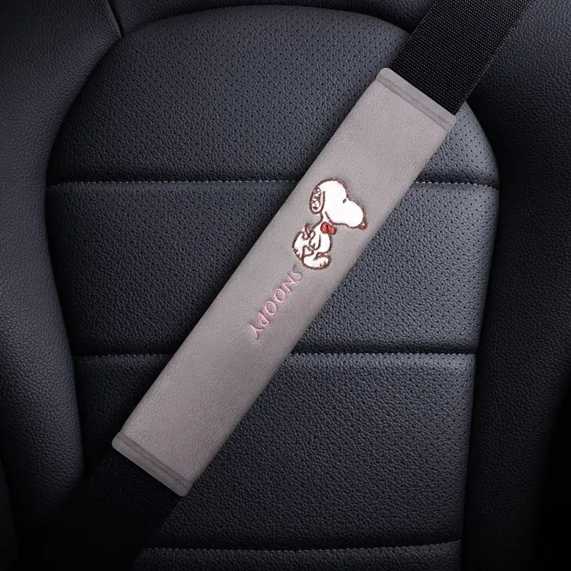 2 قطعة سنوبي غطاء حزام مقعد السيارة الكرتون أفخم حزام أمان السيارة وسادة العالمي السيارات الاطفال الكتف وسادة حامي السيارة الداخلية