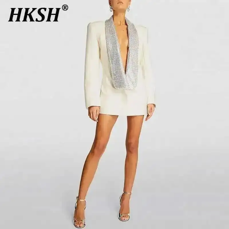 

HKSH Autumn New Women's Tide Fashion Ins Personalized Hollow Back Hot Diamond Shawl Collar Blazer Skirt Fashion Chic Coat HK3136