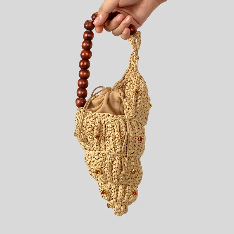 Seashell Shaped Straw Crochet Handbag with Rhinestone, Novelty Mini Woven Purse with Wooden Bead Handle, Summer Beach Bag