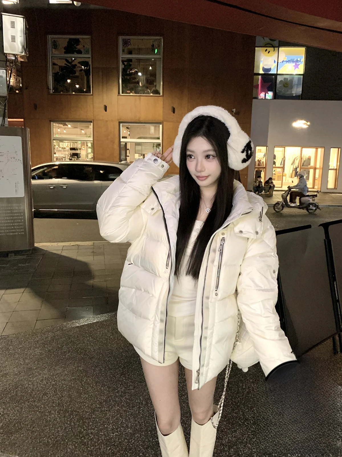 

Kubiliv Snowscape 90 White Duck down Short Glossy Women's Jacket Warm Outerwear Korean Style Zipper Closure Long Sleeve Coat