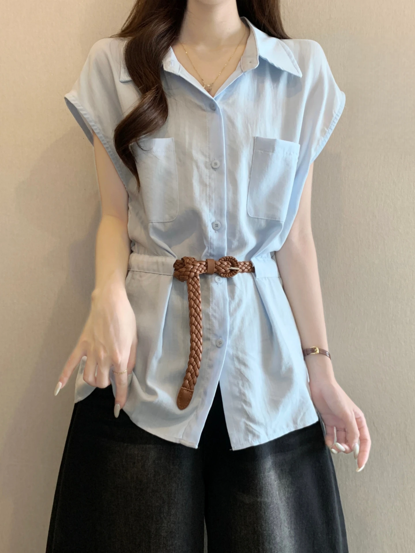 

Slimming Design Women's Short Sleeve Shirt Summer 2026 Big Size Padded Waist Belt Base Top Double Pocket Commute Style Korean...