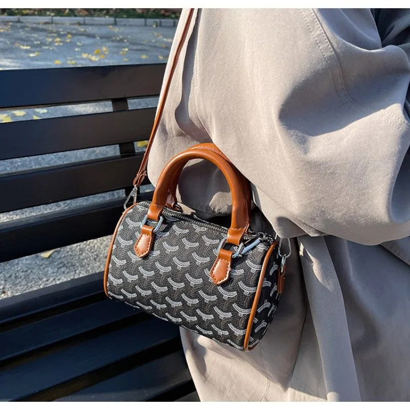 

Универсальная и модная женская сумка, новая ручная сумка Boston 2025 года, женская сумка через плечо на одно плечо в стиле ретро.