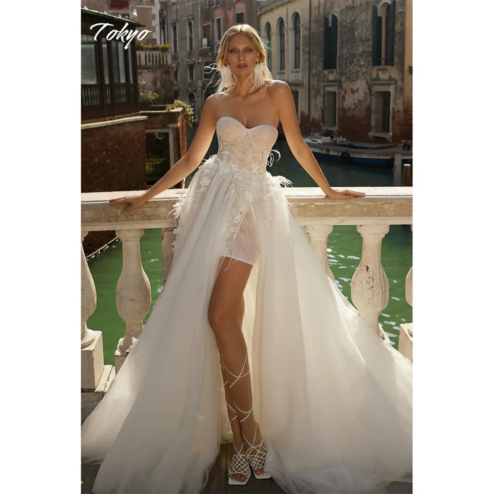 도쿄 맞춤 제작 화이트 사이드 하이 슬릿 웨딩드레스 스위트하트 네크라인 슬리브리스 백 레이스업 브라이덜 가운 A라인 웨딩드레스