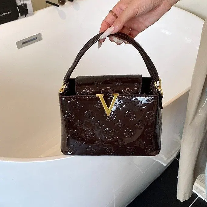 

2025 Women's Large Capacity Tote Bag, Genuine Leather Multi-way Shoulder Crossbody Purse, Minimalist Casual Chic Handbag