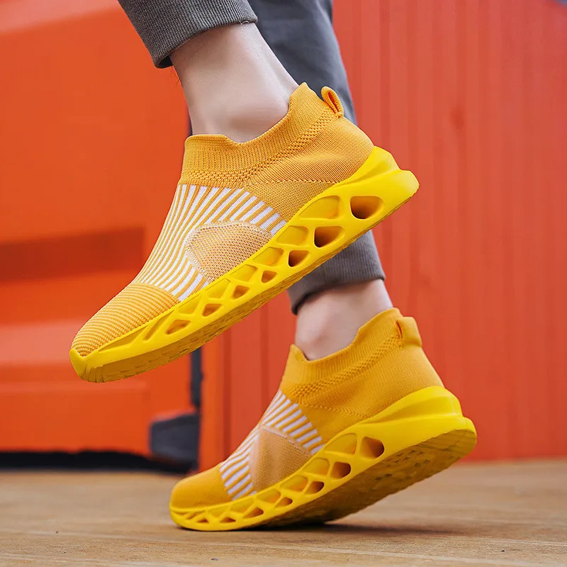 Summer Socks Men's Running Shoes Fashion Casual Knit Women's Sneakers Trend 2024 Green Lightweight Slip-on Sneakers Men Trainers