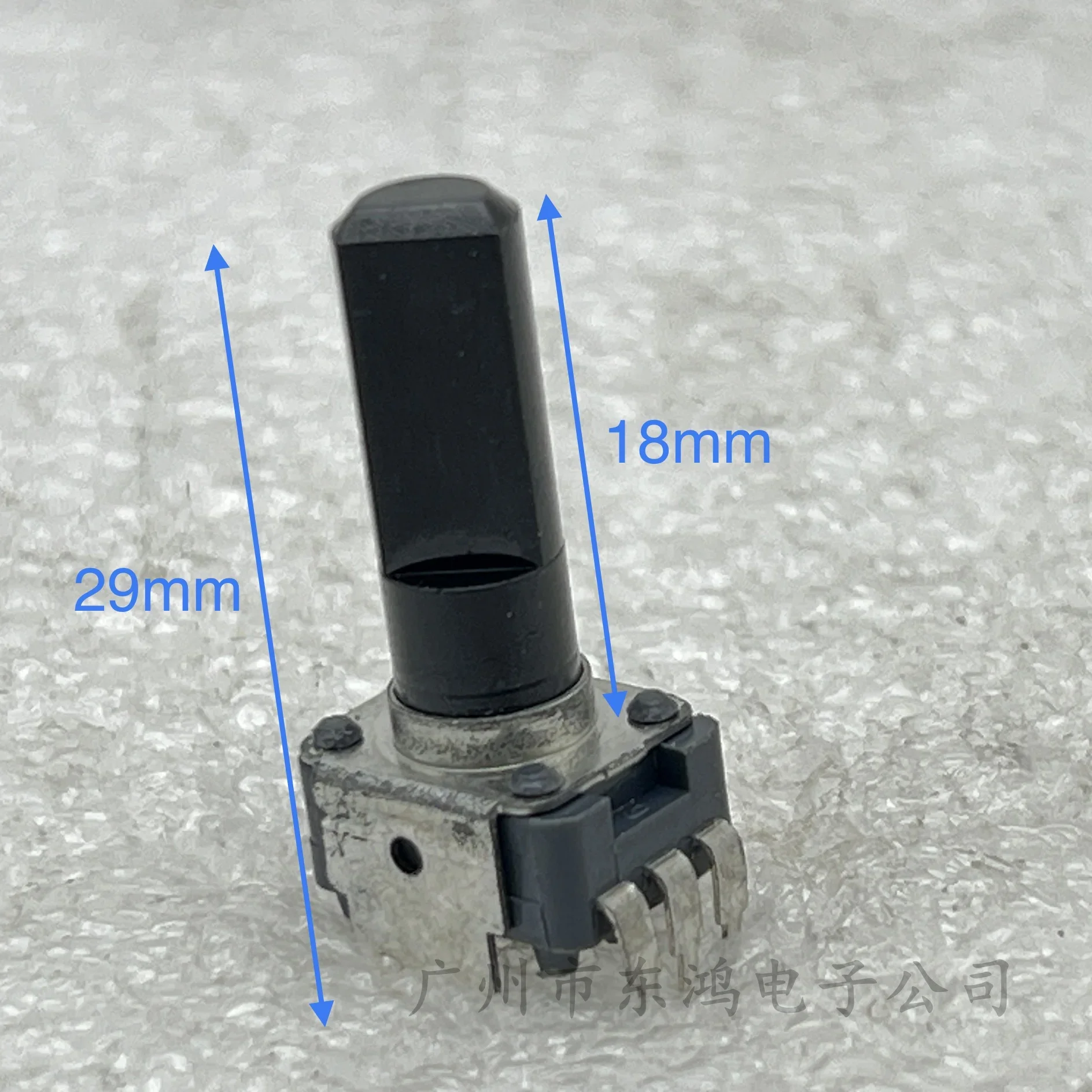 1 PCS 09 Potentiometer B10K shaft length 18mm with midpoint positioning