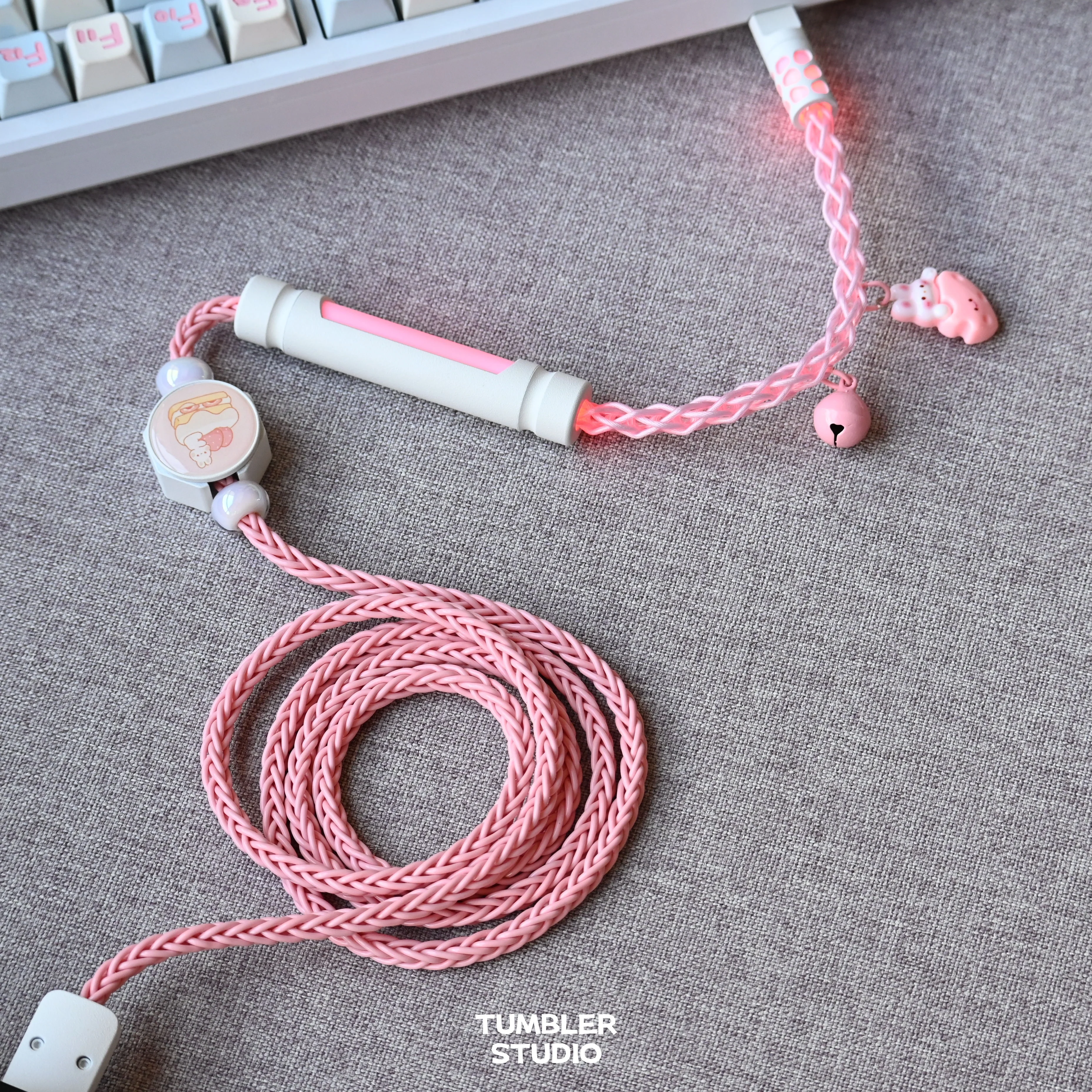 Tumbler Studio Pink Bunny Theme Single Crystal Copper Lighting Mechanical Keyboard Aviator Cable Coiled Magnetic Switch Cord