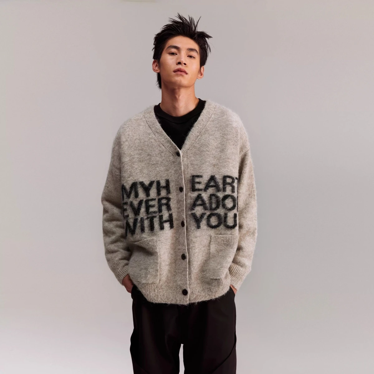 

Soft Cozy V-Ne Knitted Sweater Cardigan Men's Autumn Casual Loose Fit American High-End Sle Lazy Faion Outerwear