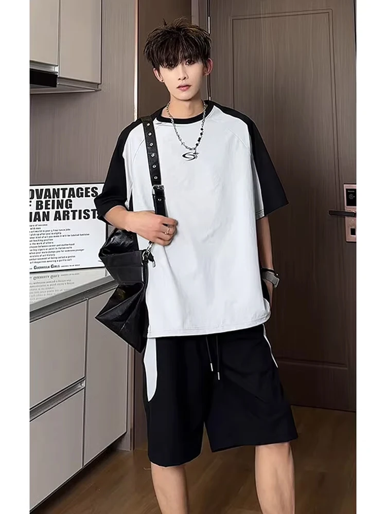 

Cool Summer Sportswear Set for Men Qui Dry ort Sve T-irt And orts Two Piece Set Casual American Sle Sportswear