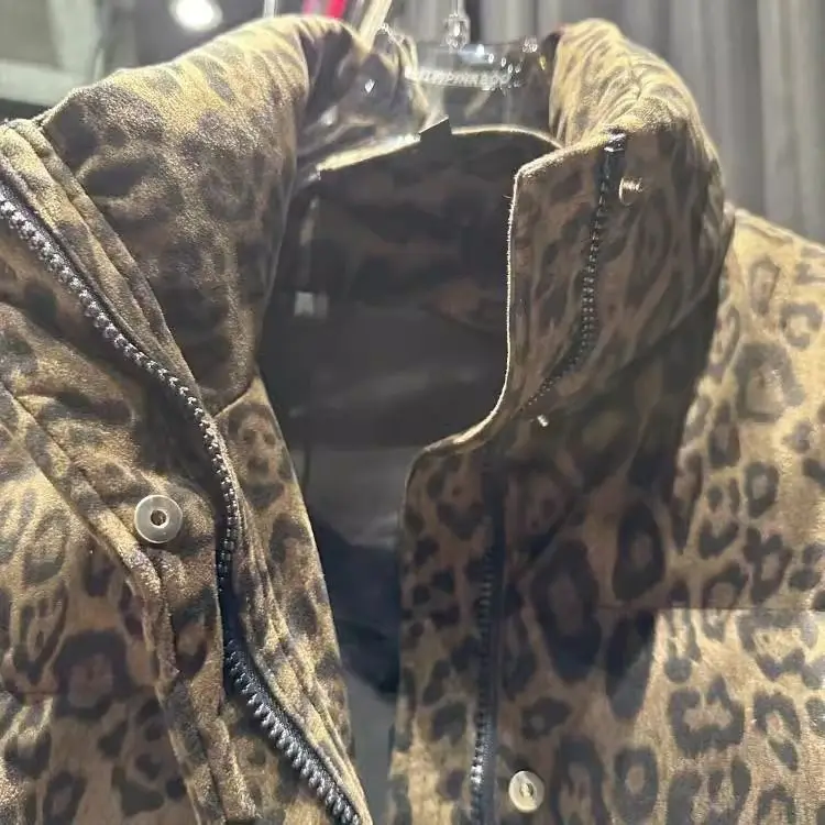 ​​2025 Winter Animal Print Quilted Puffer Jacket Women Stand Collar Slim Fit Cropped Elegant Stylish Warm Coat​​