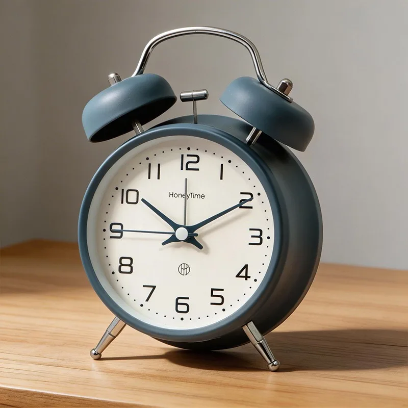 

Creative Multi-color Metal Alarm Clock Japanese High-volume Quartz Table Clock Silent Sweeping Second Decorative Watch Get Up