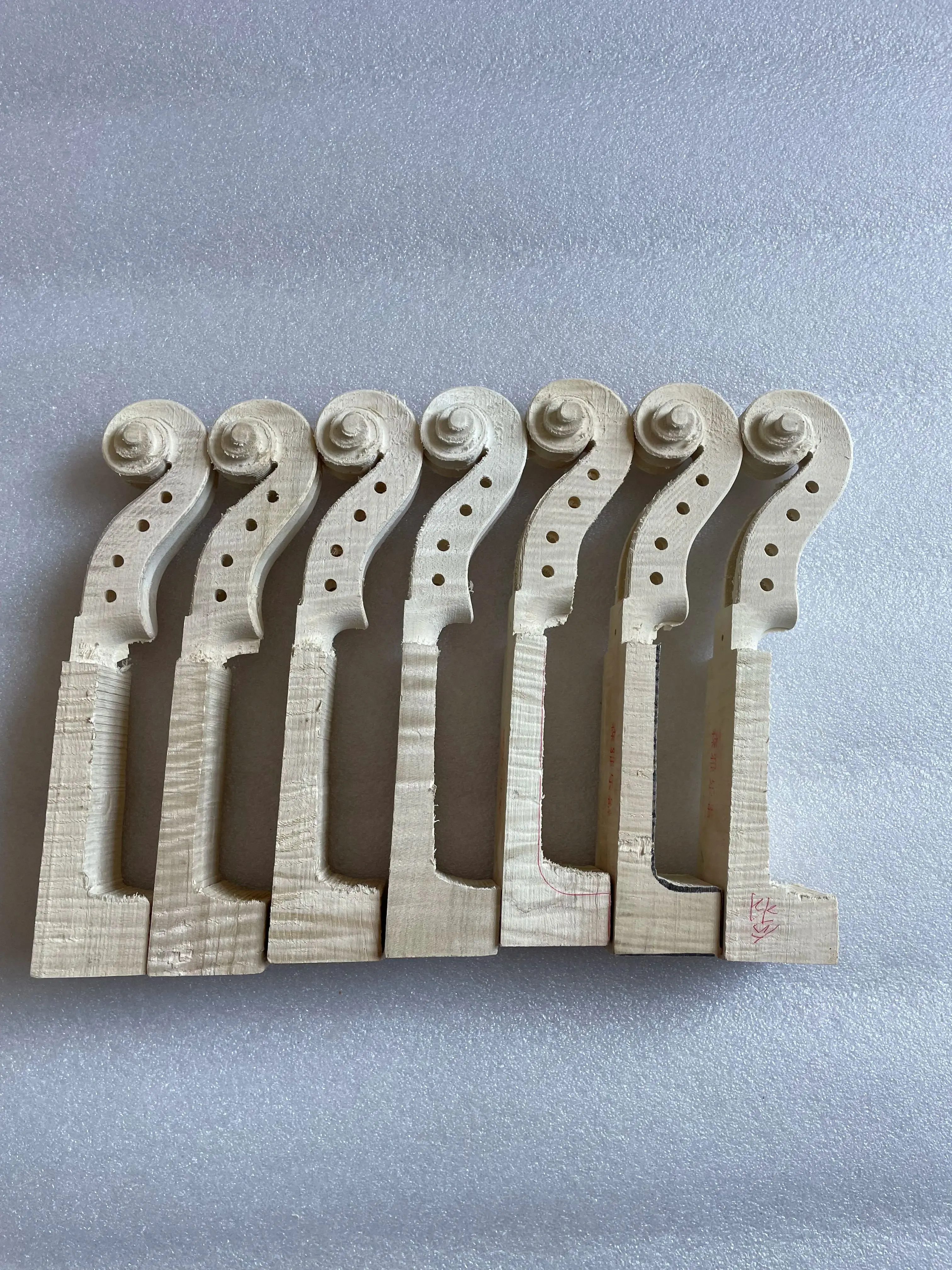 1pcs 4/4 Unvarnished Flames Violin Head Neck Without Fingerboard Unfinished Flame Maple Wood Real Photos DIY Headstock