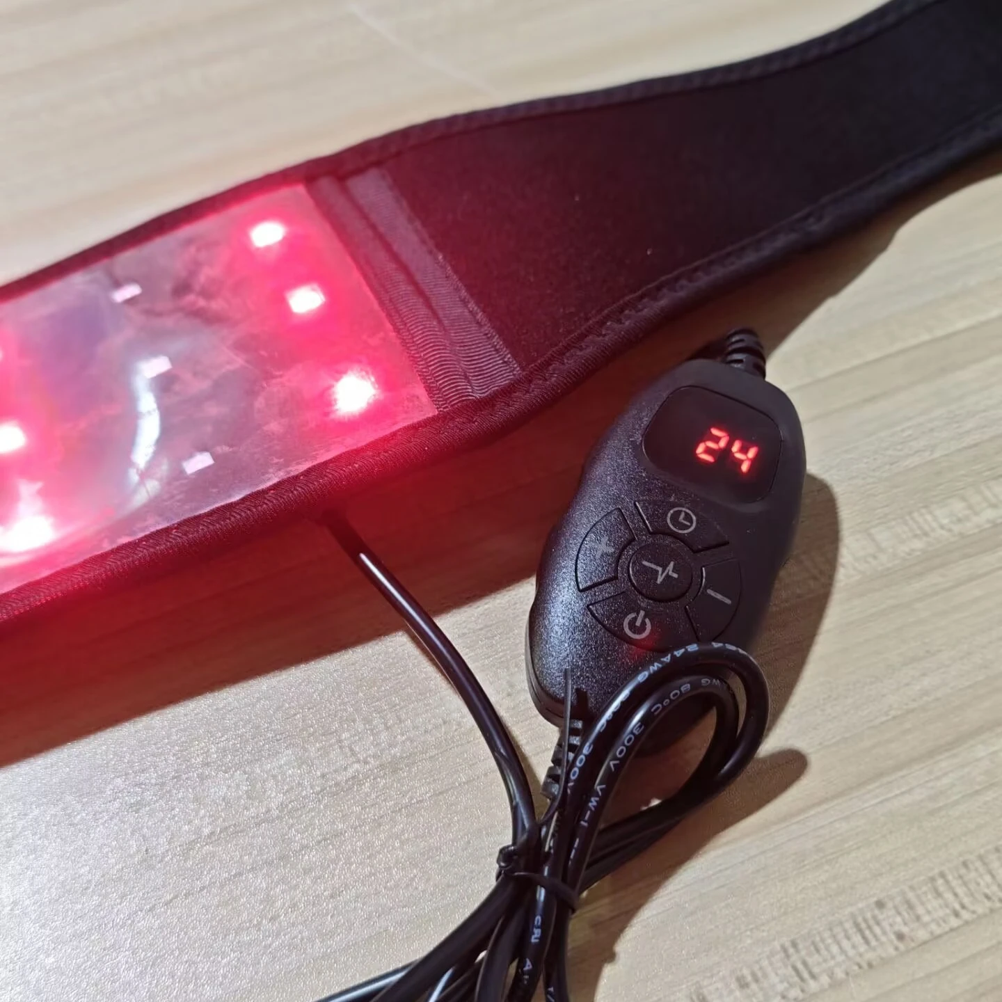 

660nm 850nm Infrared Light Therapy Device for Neck Shoulder Pain Relief and Tissue Regeneration