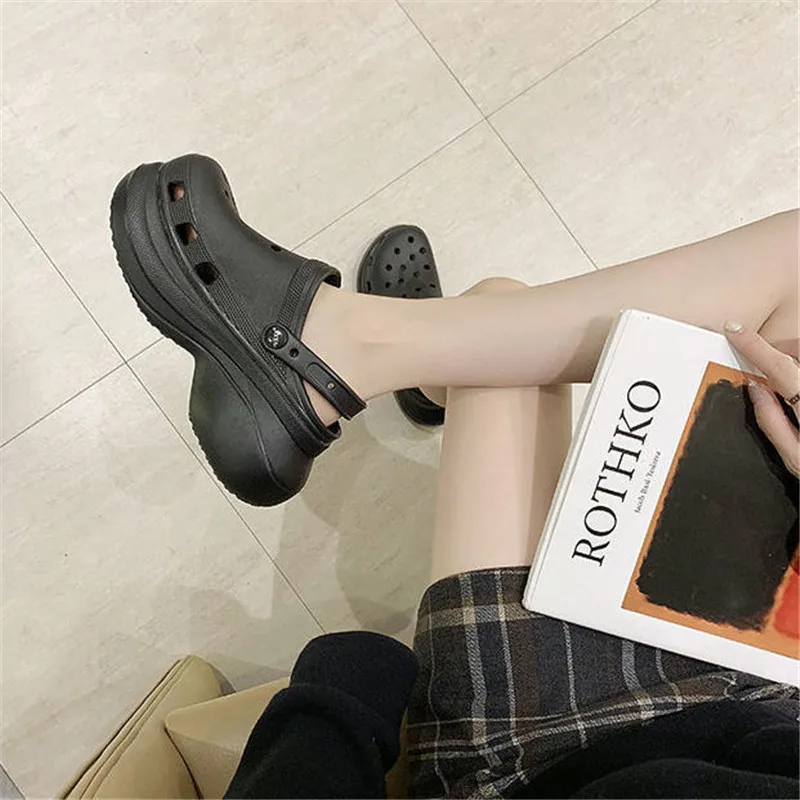 Shoes Women Classic White Shoes Casaul Garden Shoes 2022 Summer Men Slippers Outdoor/indoor Sandals Nurse Work Shoes Sandalias