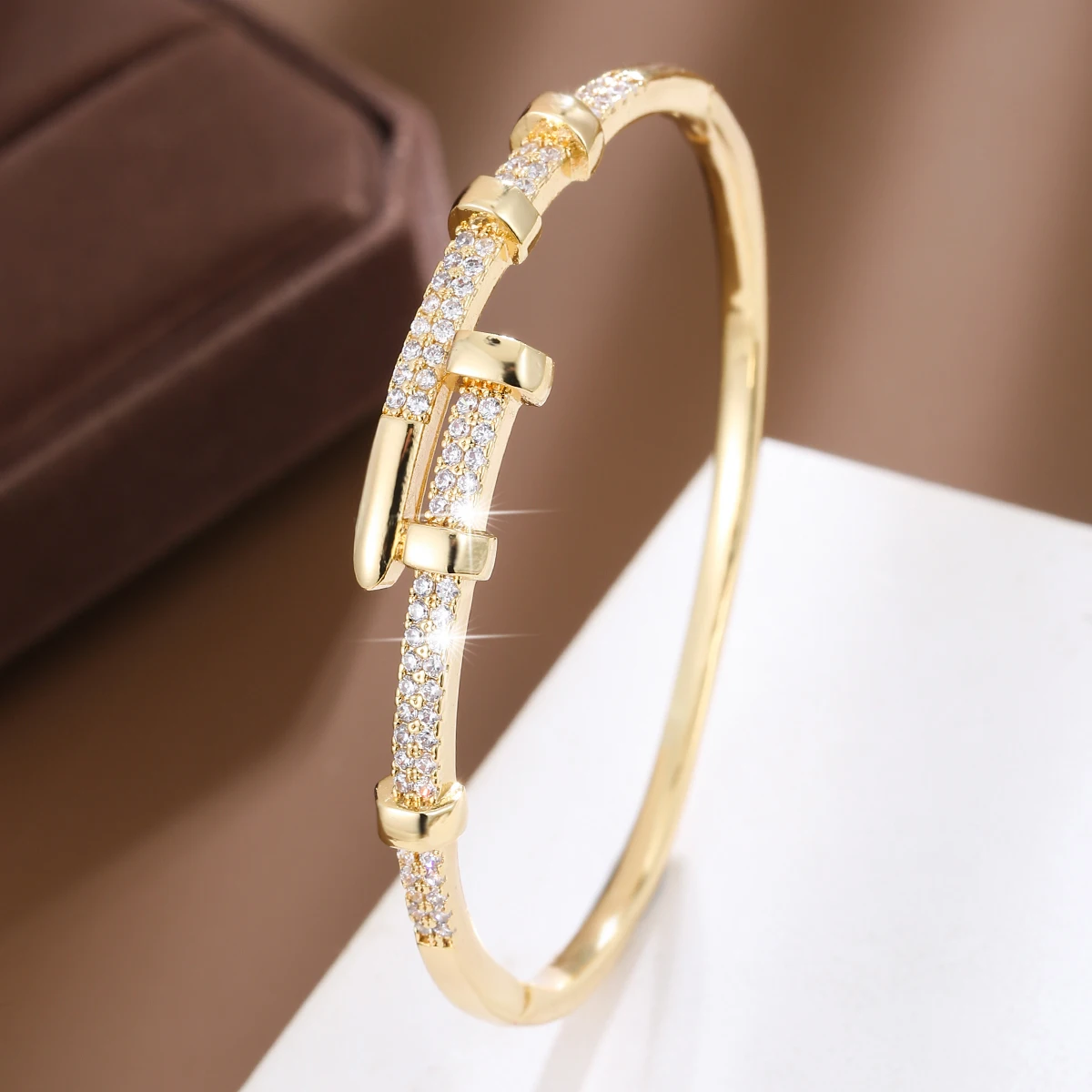 Personalized Geometric Line Design Synthetic Zirconia Women's Bracelet For Daily Gift Jewelry Accessories