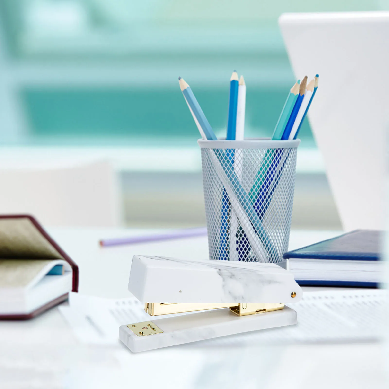 دباسة ذهبية شديدة التحمل تدوم طويلاً، أداة تدبيس مريحة، ملحقات سطح المكتب الاحترافية لتنظيم المكتب والمنزل #4