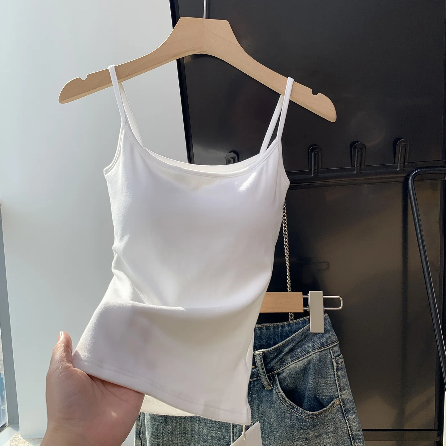 White Strapless Integrated Vest Women's Inner Wear Spring Summer Beautiful Back Bra Base Layer with Chest Pad Outerwear Top