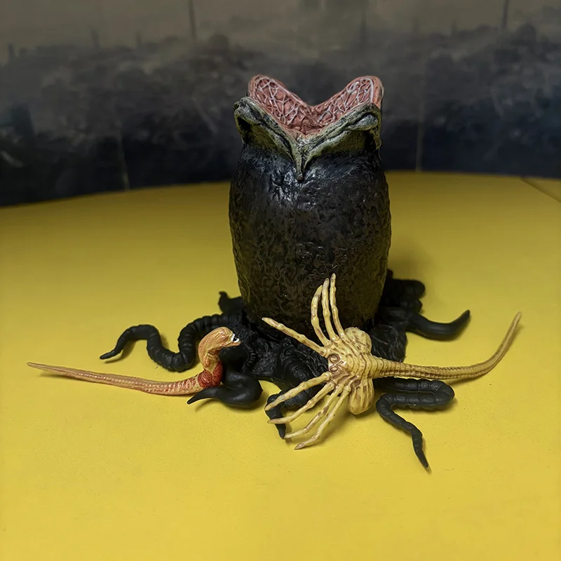 Figura NECA Xenomorph Warrior Alien vs Predator AVP Series Big Chap Alien Ultimate 40th Anniversary Egg Facehugger Figura de acción