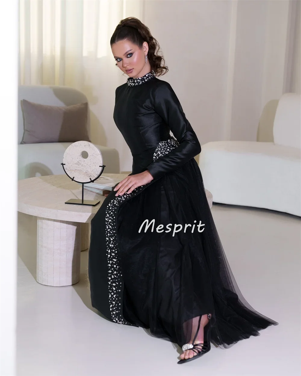 Customized Exquisite Sizes Available Beading Sequined Pleat A-line High Collar Long Dresses Bespoke Occasion Dresses High Qualit