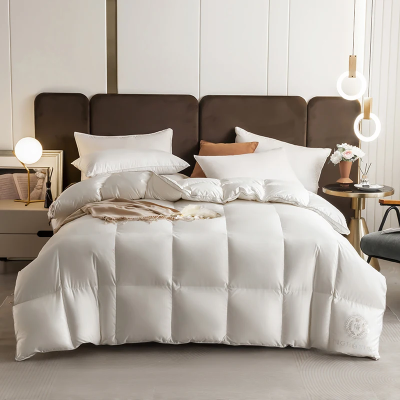 50% Silk + 50% Cotton Shell , High Fluffy 95% White Goose Down Comforter, Warmth Duvet Quilt, Winter All Season Luxury Blankets