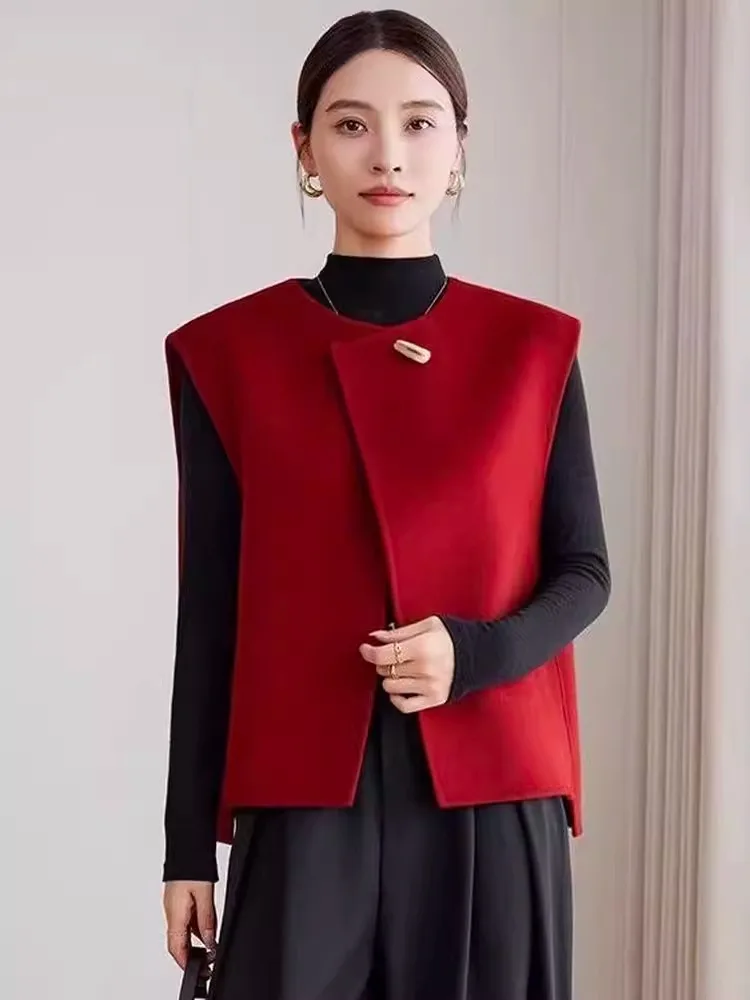 

Chinese Sle Red Woolen ort Svel round Ne Vest Women's Outerwear Faionable mat Design Luy Year Jaet