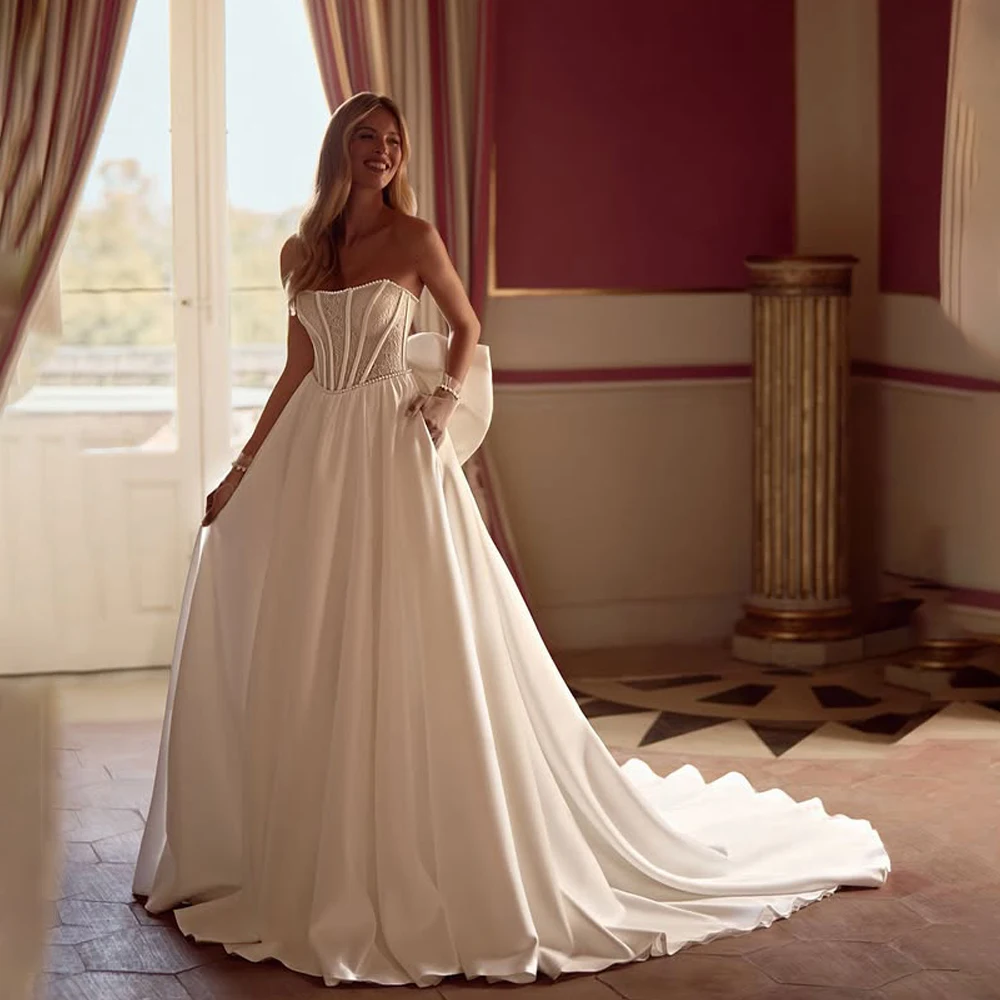 Einfaches A-Linien-Hochzeitskleid für Frauen, trägerloses Oberteil, Spitze, individuelles Rückenkorsett, Hochzeitskleid, luxuriöse Abendkleider für die Braut